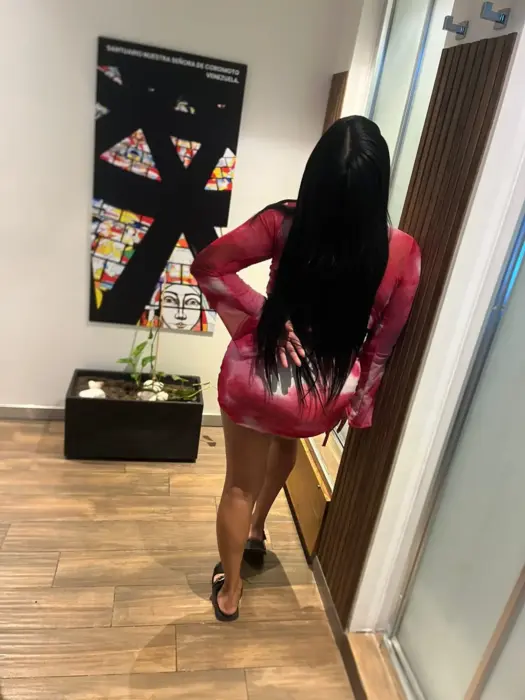 Escort Model Julieta Zona Norte 